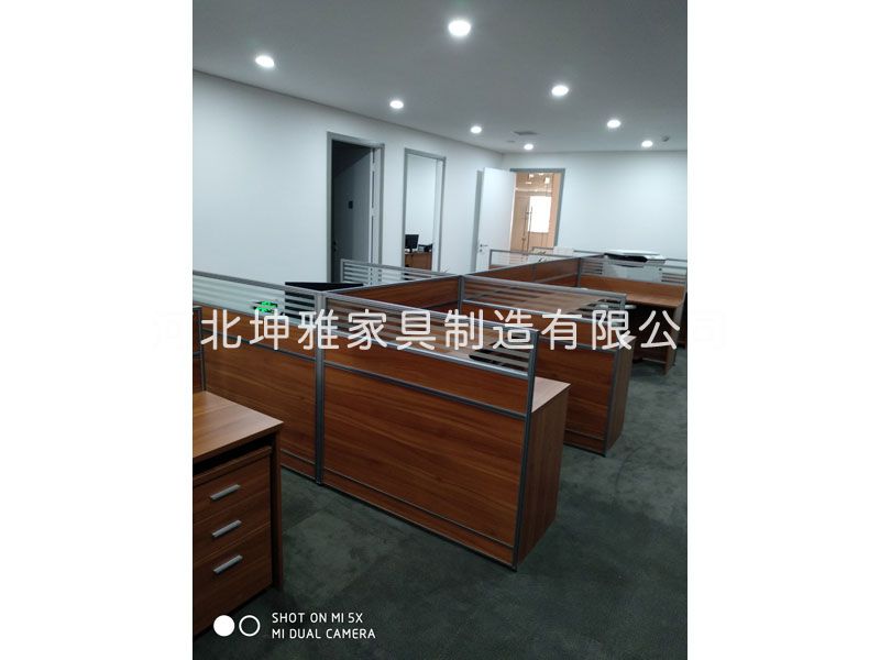 集中办公家具-保定办公家具